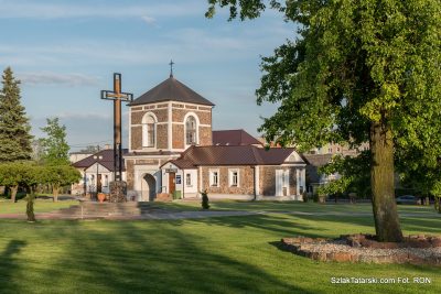 Krzyż przy kościele w Sokółce